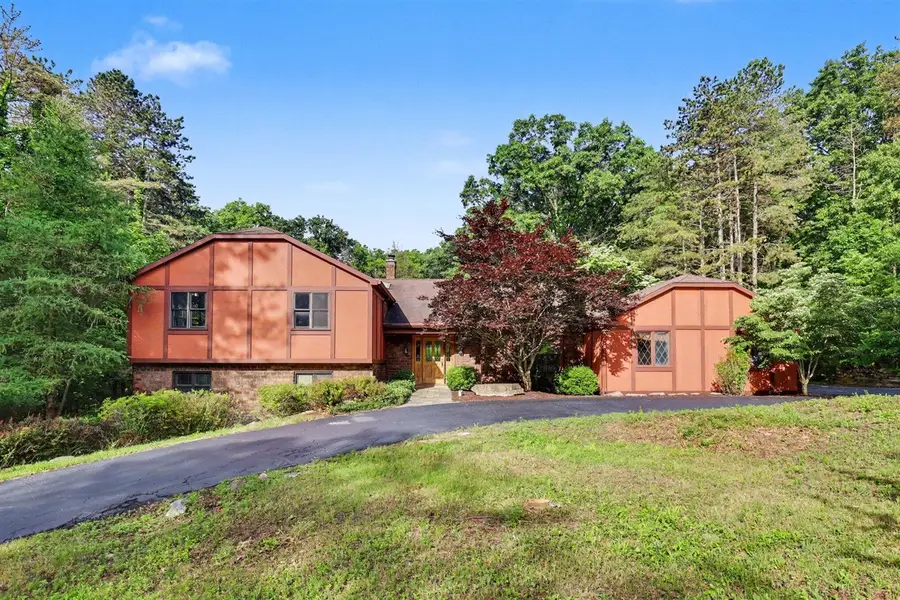 8735 Glen Nevis, Ada, MI 49301 - #2