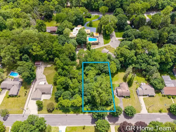 410 W High, Greenville, MI 48838