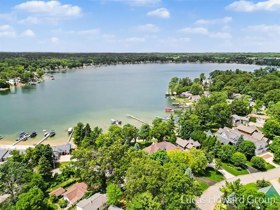 8750 Narnia, Rockford, MI 49341 - #2
