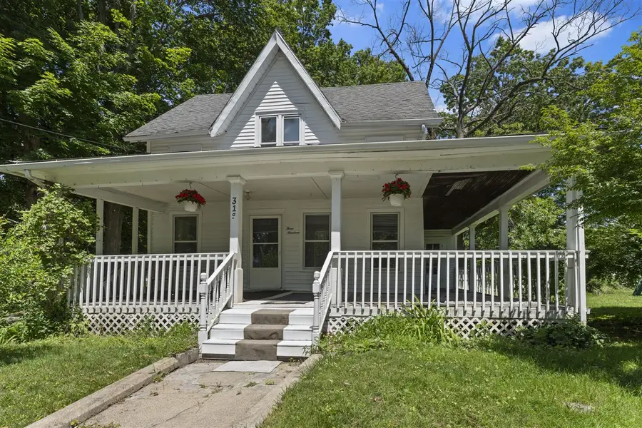 319 S 5th, Niles, MI 49120 - #2