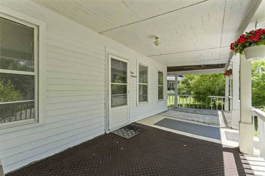 319 S 5th, Niles, MI 49120 - #3