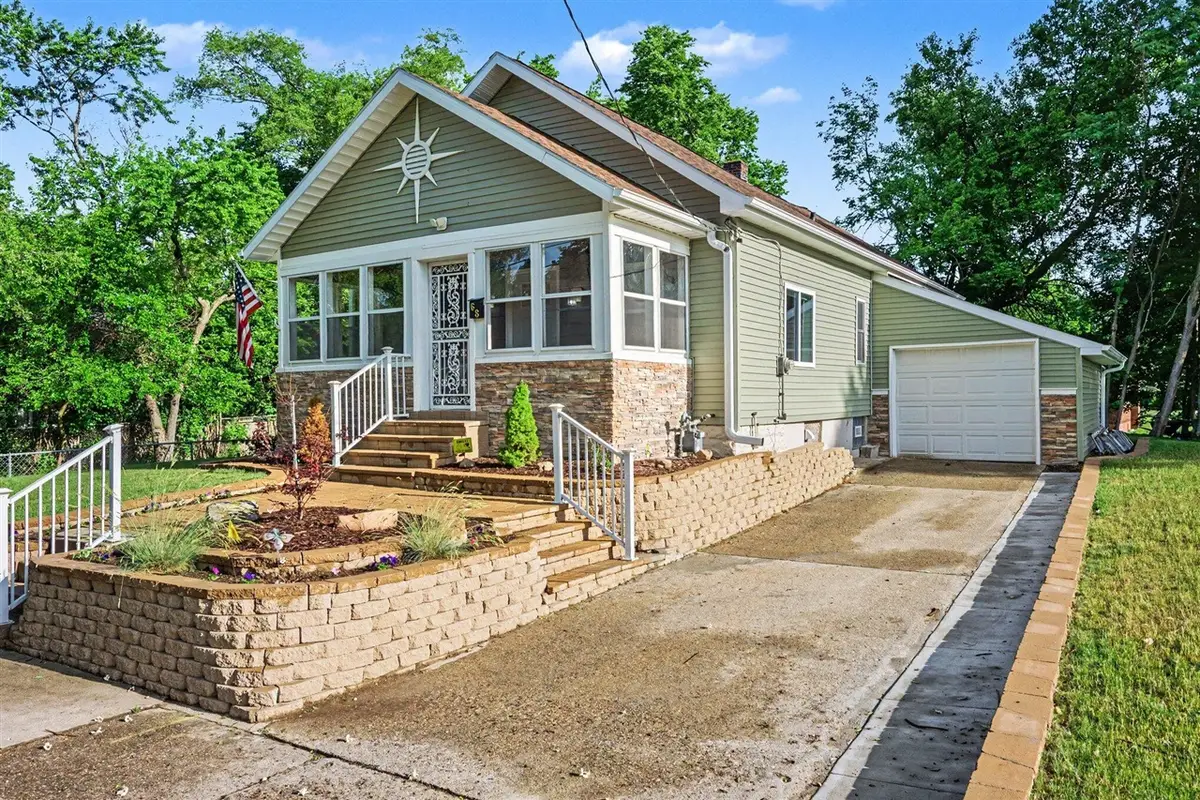 68 W Baldwin, Battle Creek, MI 49037 - #1
