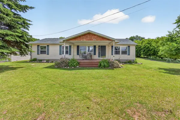 5110 N Cedar Lake, Edmore, MI 48829