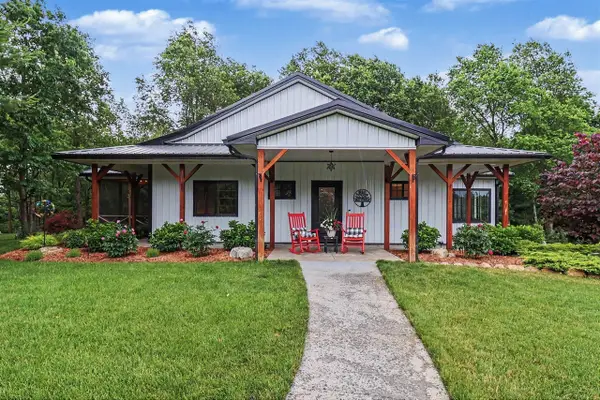 1470 W Adams, Pentwater, MI 49449