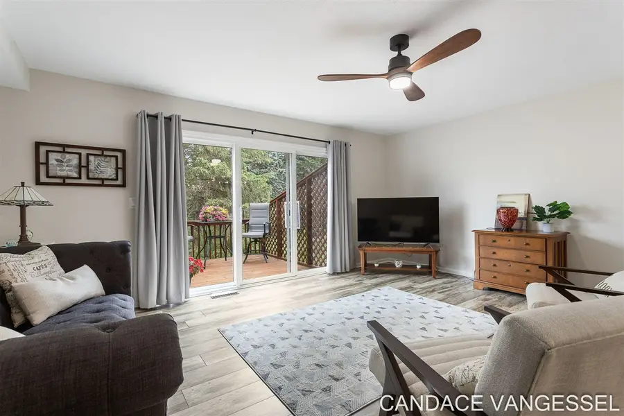 699 Sun Chase, Holland, MI 49424 - #2