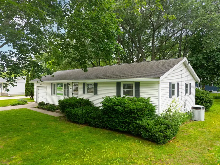 4457 Poulin, Muskegon, MI 49441 - #2