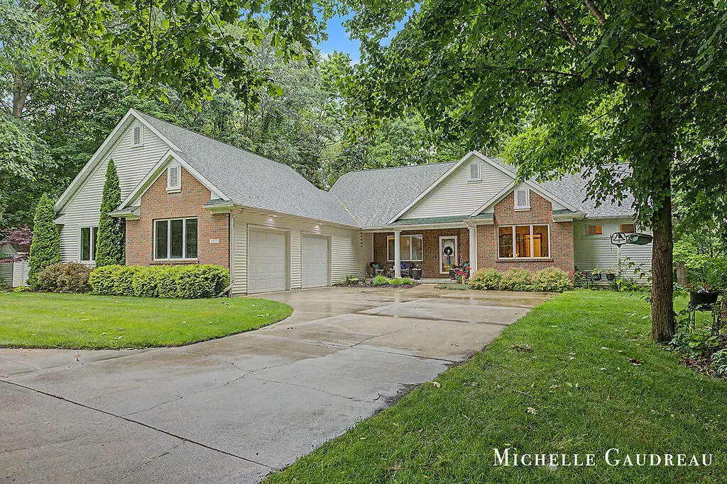 5577 Fieldstone, Middleville, MI 49333 - #1