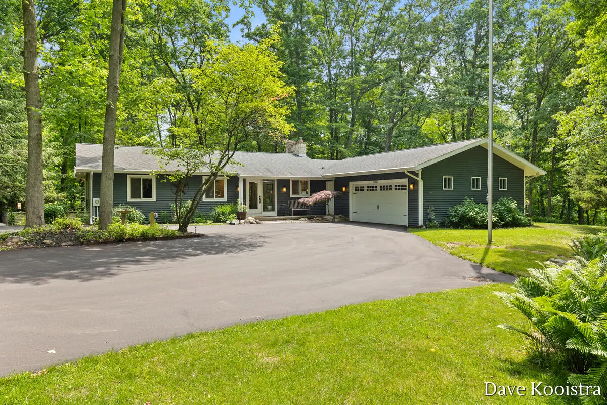 2480 Burton Woods, Grand Rapids, MI 49546 - #1