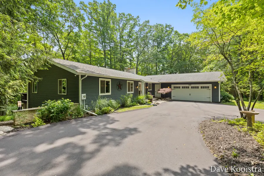 2480 Burton Woods, Grand Rapids, MI 49546 - #2