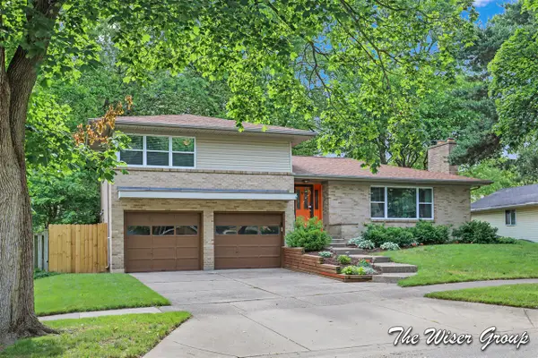 1613 Lotus, Grand Rapids, MI 49506