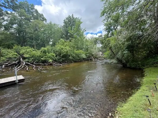 125 State, Dowagiac, MI 49047