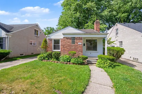 20290 Woodmont, Harper Woods, MI 48225