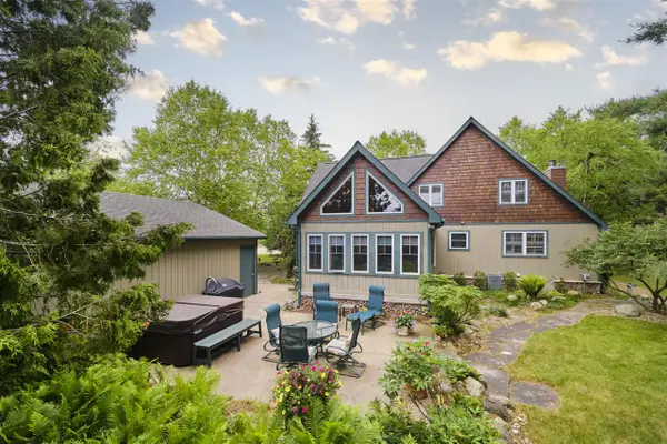 8792 S Greenway, Onekama, MI 49675