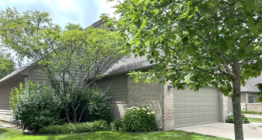 24587 Enchanted, Novi, MI 48374 - #2