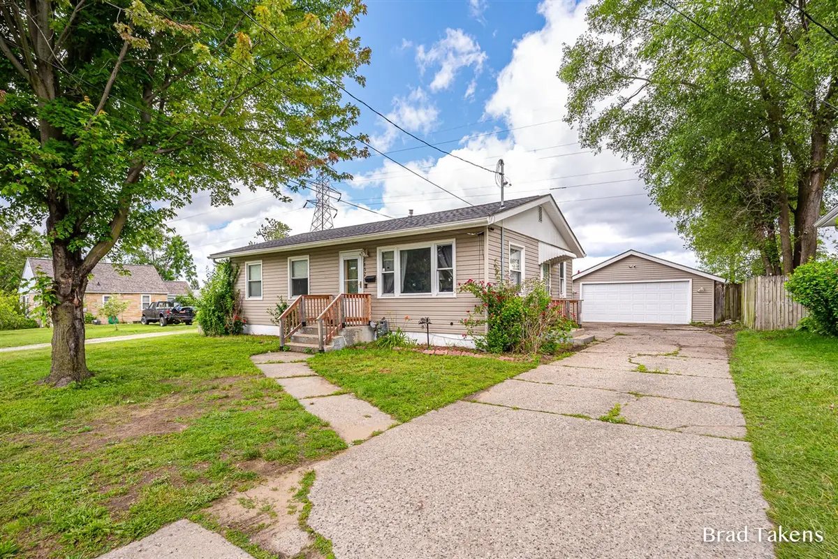 1852 Collingwood, Wyoming, MI 49519 - #1
