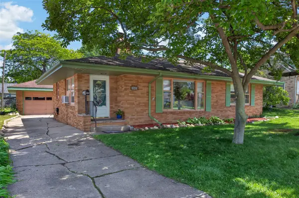 1903 Langley, Saint Joseph, MI 49085