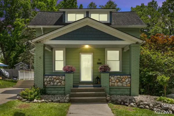 70 Grove, Coopersville, MI 49404