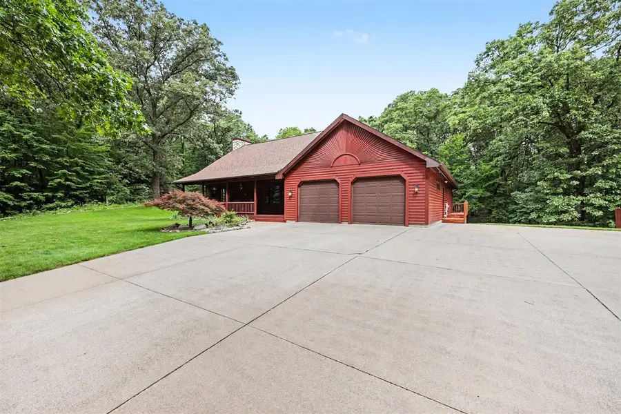 655 Auburn, Ada, MI 49301 - #2