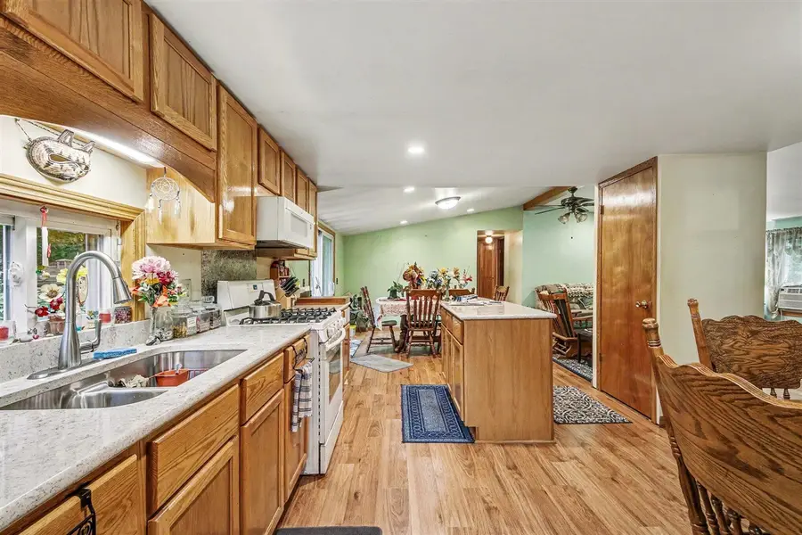 1946 142nd, Dorr, MI 49323 - #3