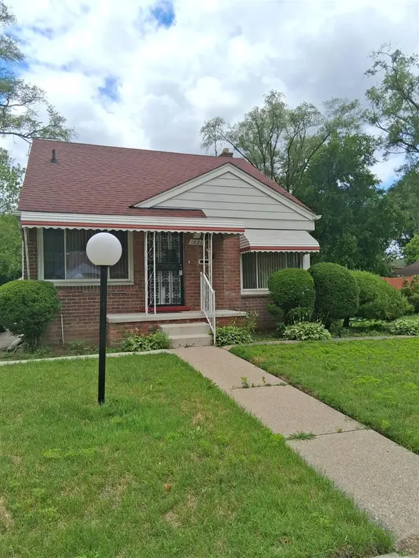 18211 Stansbury, Detroit, MI 48235