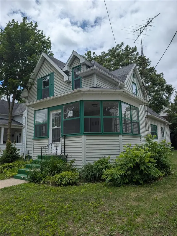 1608 Second, Jackson, MI 49203