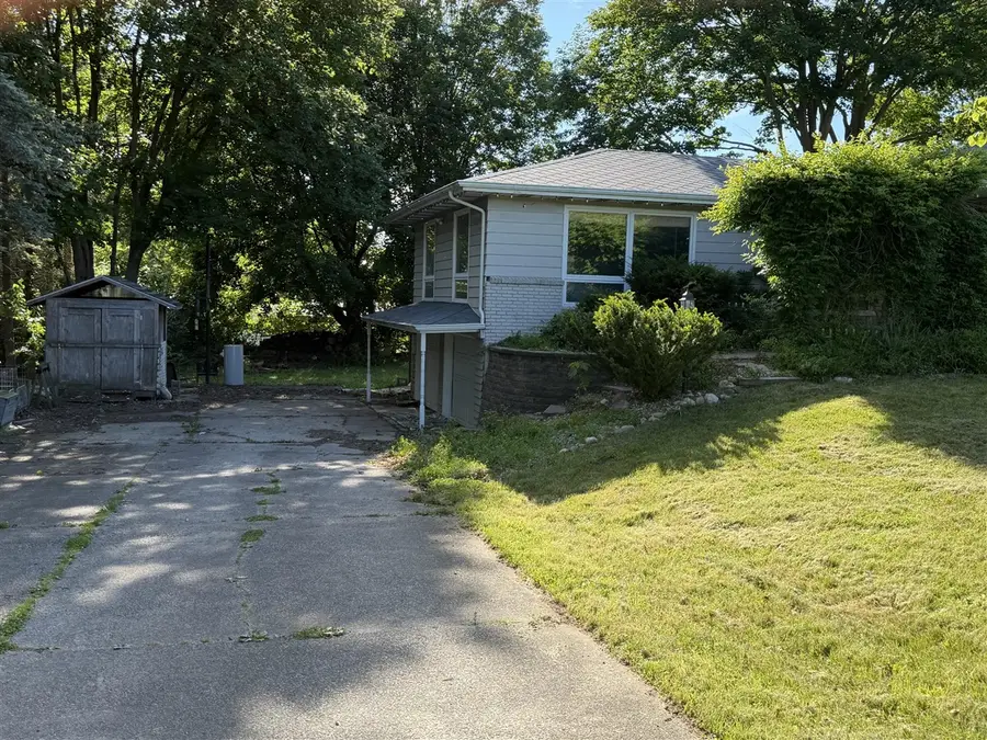 16734 Rynearson, Buchanan, MI 49107 - #2