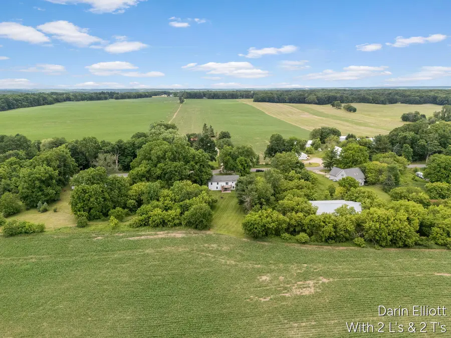 9755 Grand River, Clarksville, MI 48815 - #2