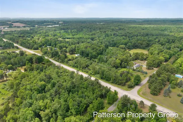 7093 N Oceana, Hart, MI 49420