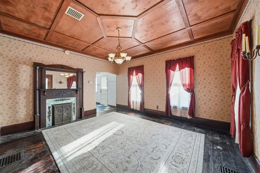 205 W Shawnee, Tecumseh, MI 49286 - #3