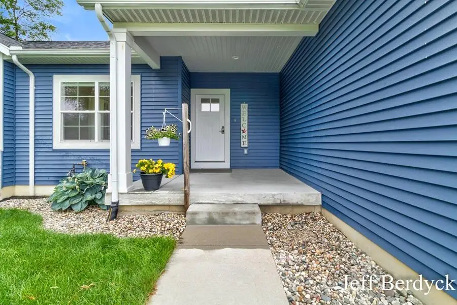 5697 Victoria, Allendale, MI 49401 - #3