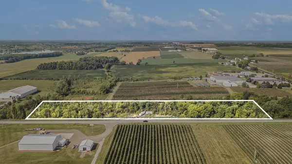 8251 Fruit Ridge, Sparta, MI 49345
