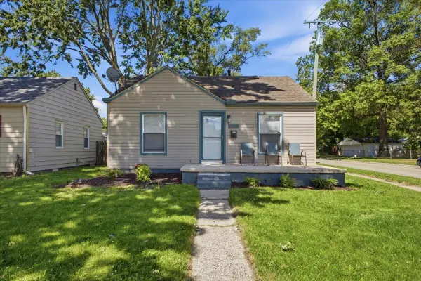 4412 Columbus, Wayne, MI 48184