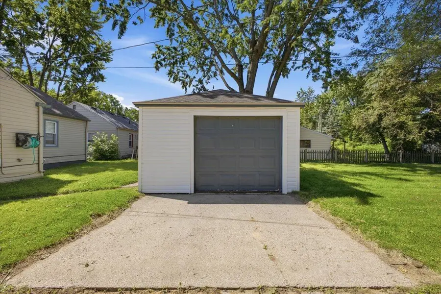 4412 Columbus, Wayne, MI 48184 - #3
