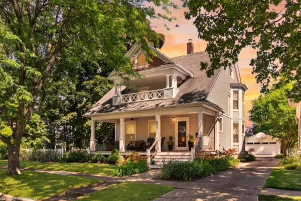 831 Wisconsin, Saint Joseph, MI 49085