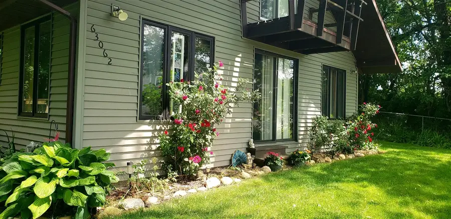 63062 Lakeshore, Dowagiac, MI 49047 - #3