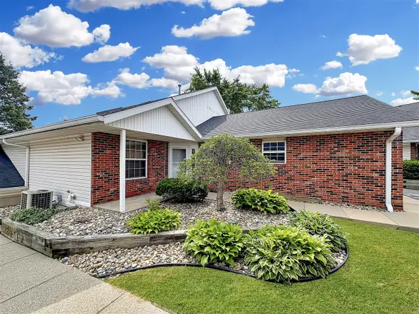 1591 Hickory Trace, Stevensville, MI 49127