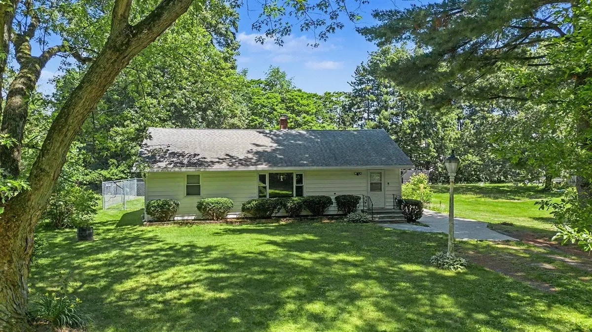 229 Hartman, Niles, MI 49120 - #1