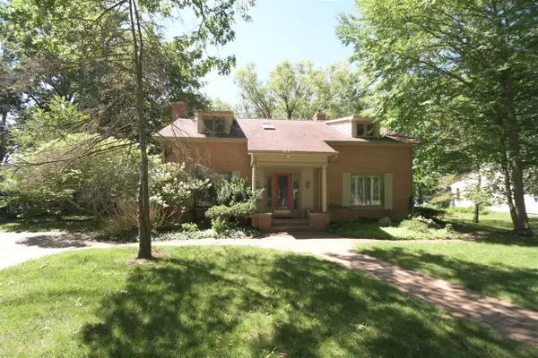 803 N Kalamazoo, Paw Paw, MI 49079