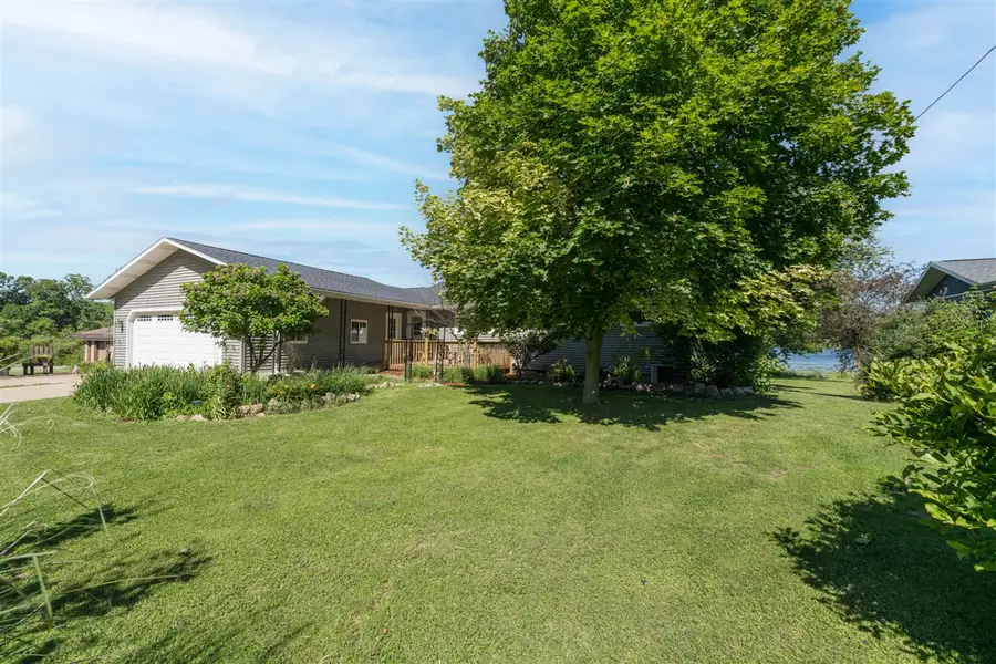 2937 Loehrs Landing, Hastings, MI 49058 - #2