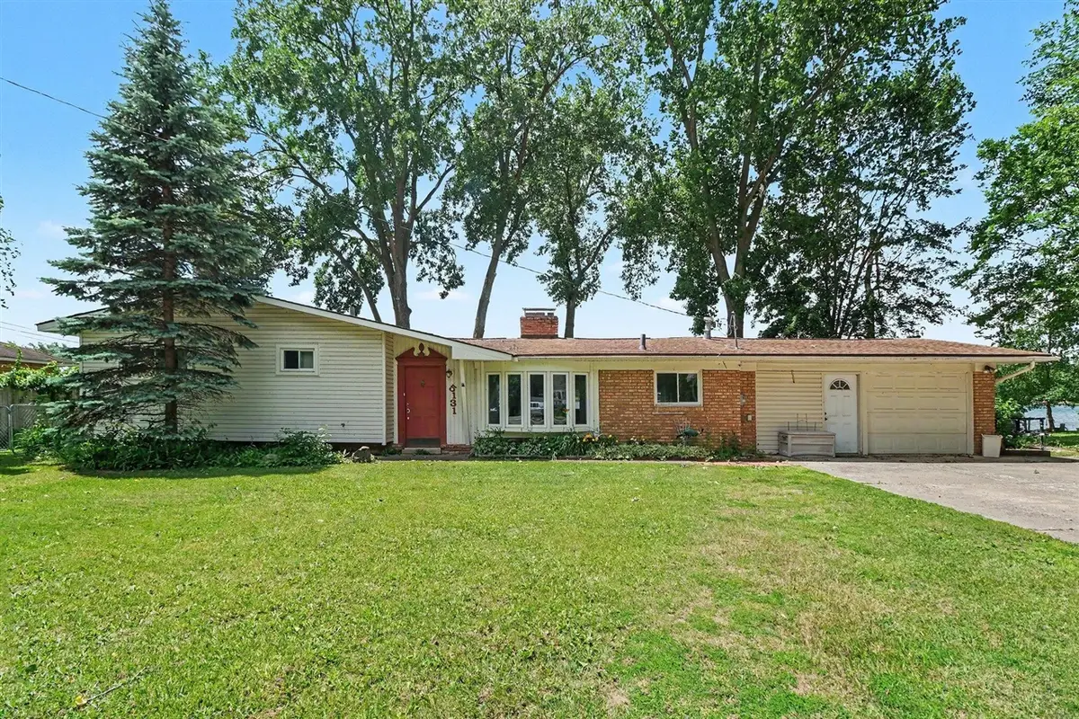 5131 Elizabeth Lake, Waterford, MI 48327 - #1