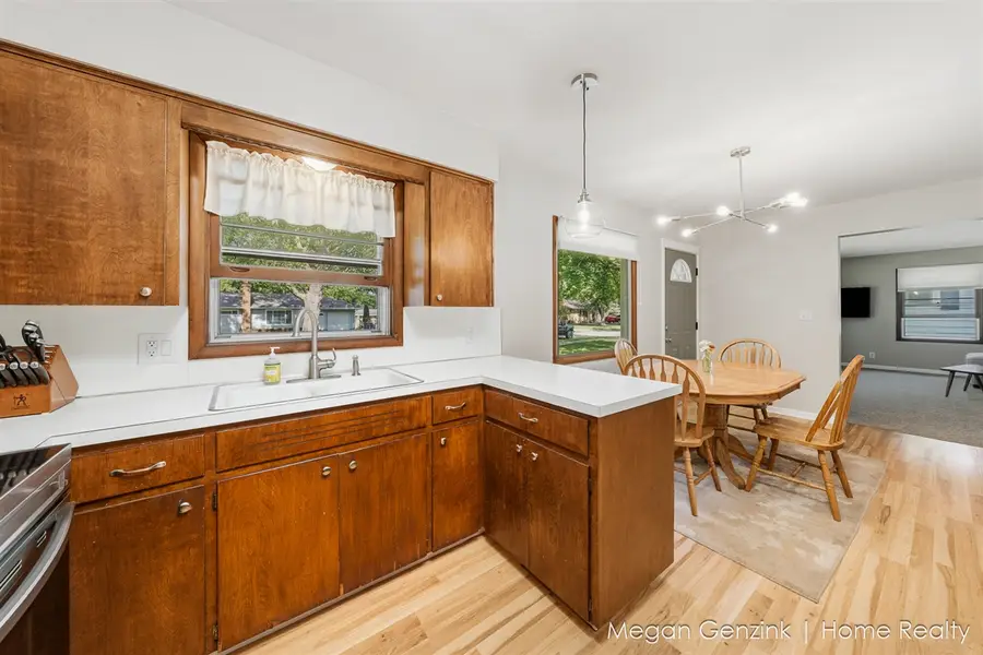 269 Cambridge, Holland, MI 49423 - #2