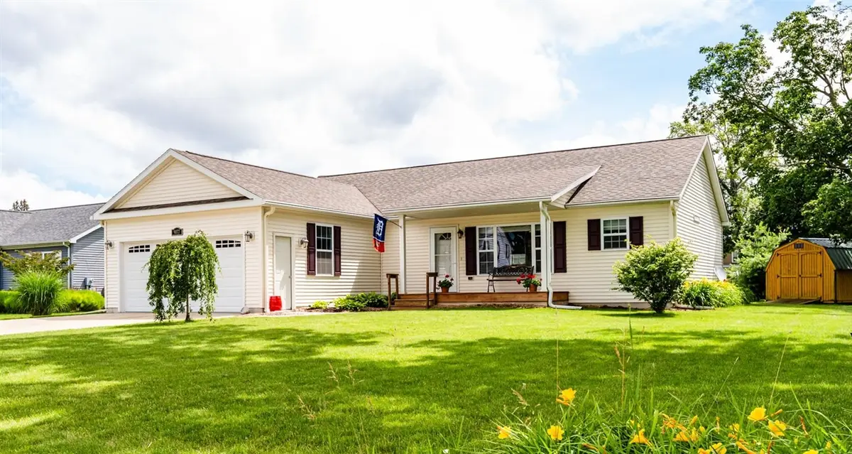 9077 Third, Baroda, MI 49101 - #1