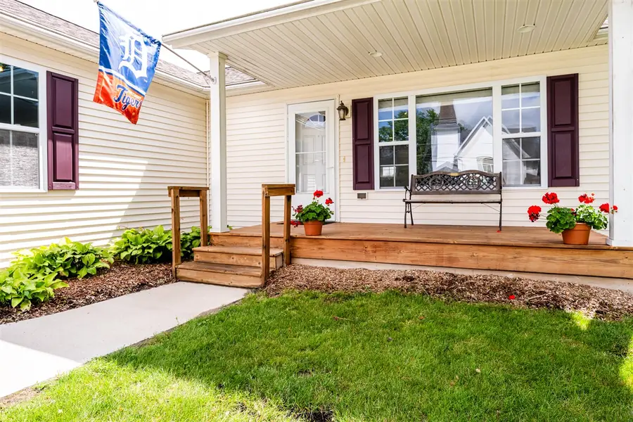 9077 Third, Baroda, MI 49101 - #3