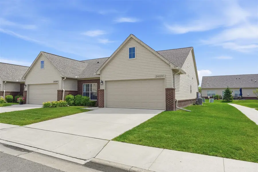24091 Hemlock #47, Flat Rock, MI 48134 - #2