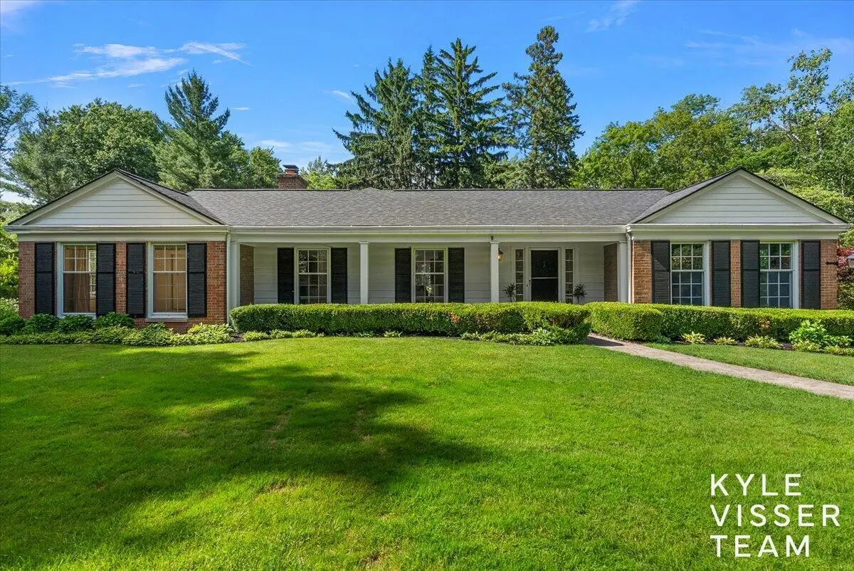 2089 Robinson, Grand Rapids, MI 49506 - #1