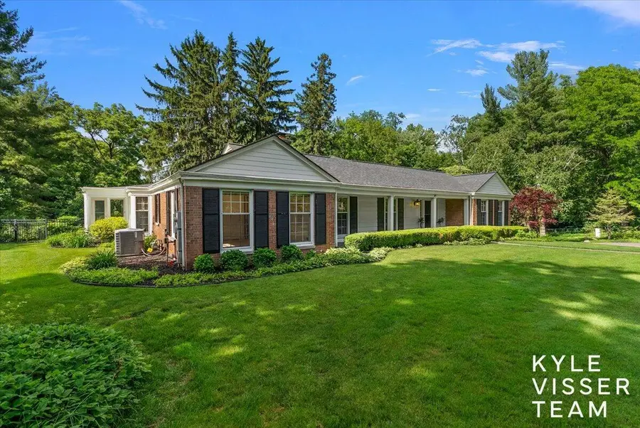 2089 Robinson, Grand Rapids, MI 49506 - #3