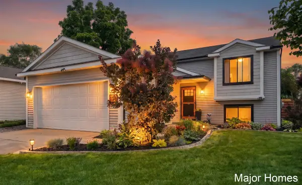 130 Regent, Kentwood, MI 49548