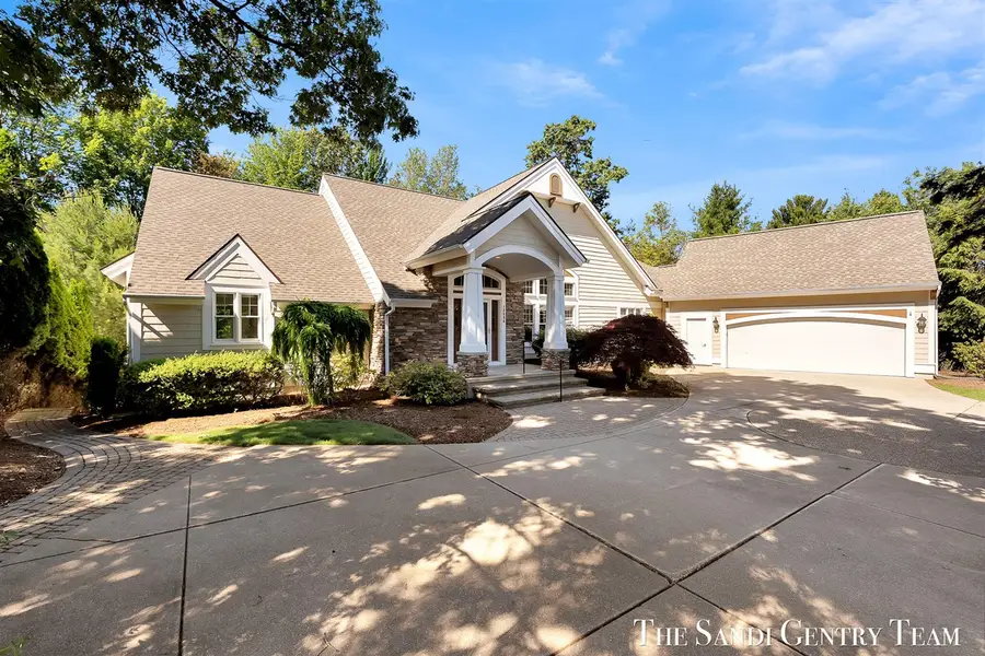 18090 Wildwood Springs, Spring Lake, MI 49456 - #3