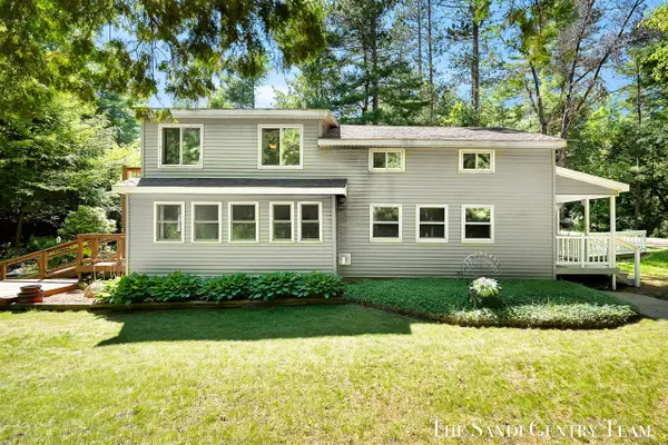 1360 E Bigelow Creek, Newaygo, MI 49337