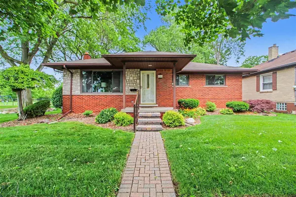 544 North, Wyandotte, MI 48192